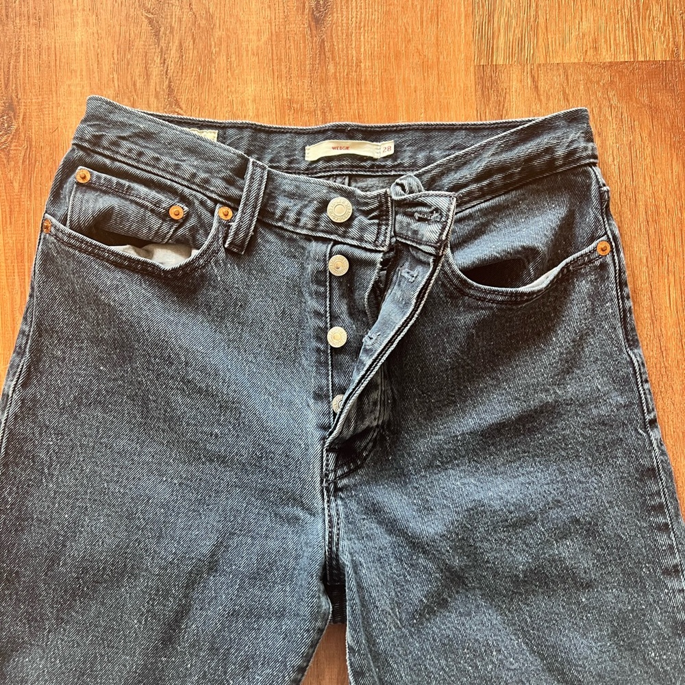 Levi’s dark blue denim jeans
